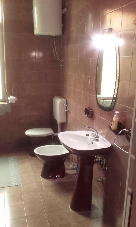 Apartamento Hilda Vela Podgora Exterior foto